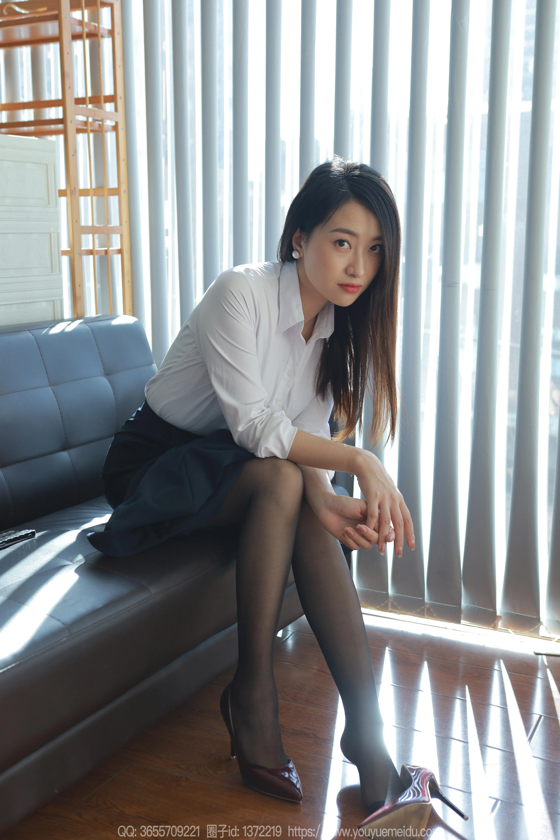 [IESS异思趣向] 2023.11.28 丝享家 1597 小婕《阳光嘿丝》 2